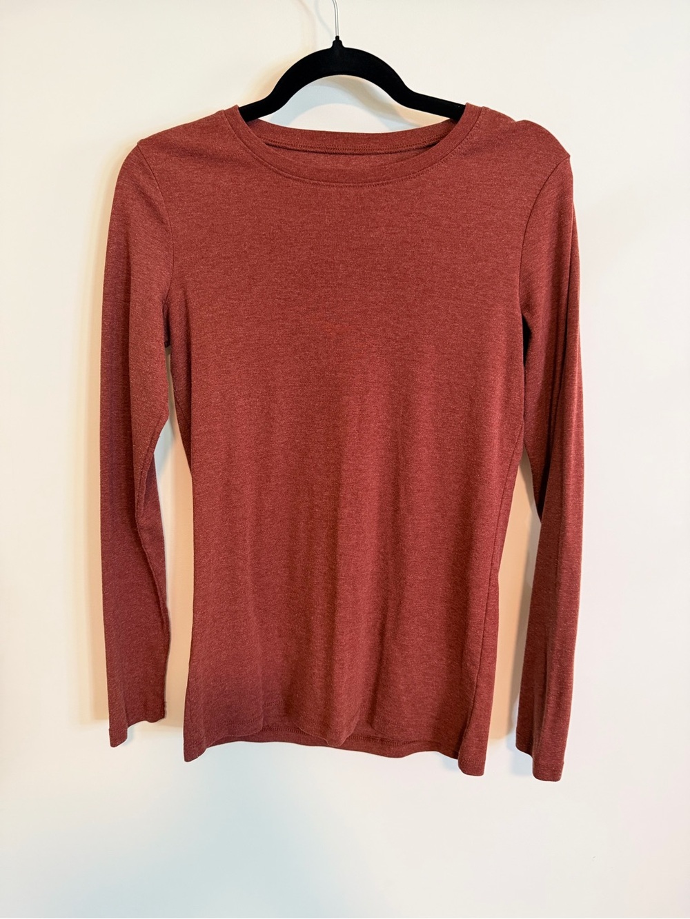 Eddie Bauer Long-Sleeve Crewneck Top - Rosewood